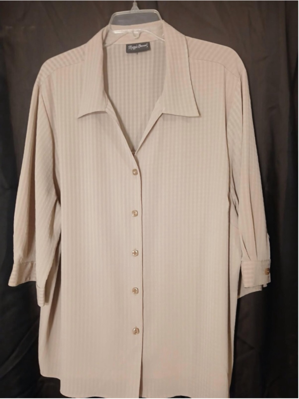 Maggie Barnes Women's Beige Button-Front Blouse 2X (45JC) - Picture 5 of 6